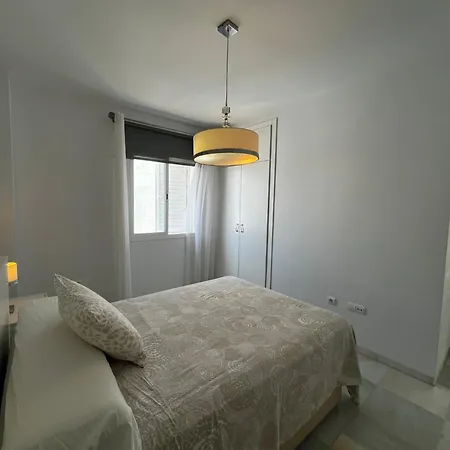 Conil Centro Mercurio Solo Familias Y Parejas Кониль-де-ла-Фронтера