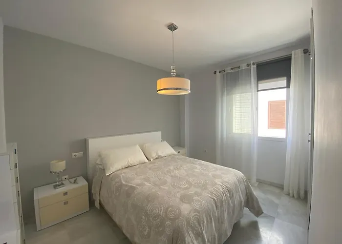 Conil Centro Mercurio Solo Familias * Conil De La Frontera